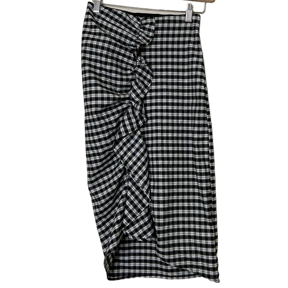 Zara Dresses & Skirts - Zara Women’s Size XS Black White Plaid Midi Skirt Ruffle Front